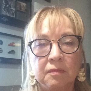 Meet your Posher, Marcia